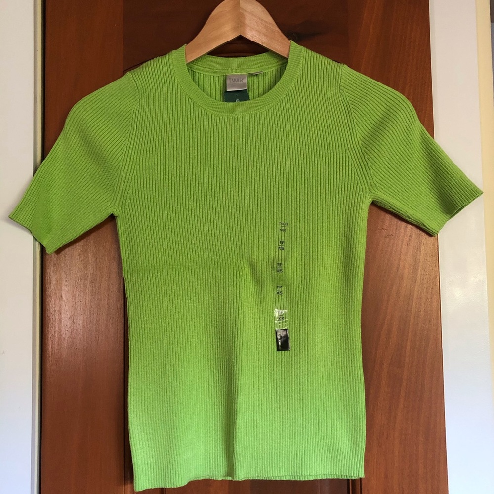 NWT Simons lime green ribbed short sleeves t-shirt - Picture 1 of 3